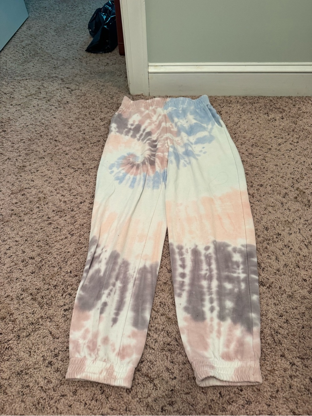 American Eagle Outfitters Pastel Tie-Dye Sweatpants